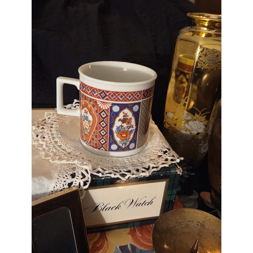 Vintage Japan IMARI FAN Pattern Coffee Cup Brightly Colored Geometric